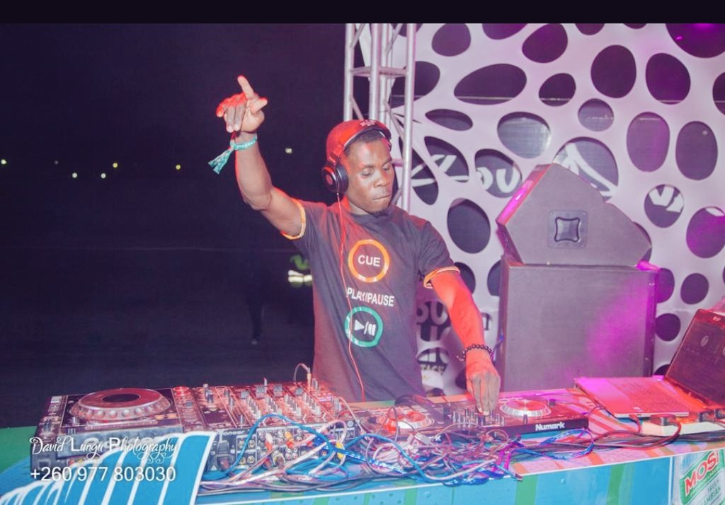OfficialChali's tweet photo. So my young bro made his first cut at the #MosiChillz headlining with the biggest Stars!! #SkyLevel mwaiche, you are a bad ass DJ. #DJDex https://t.co/6CrpnnfkAr