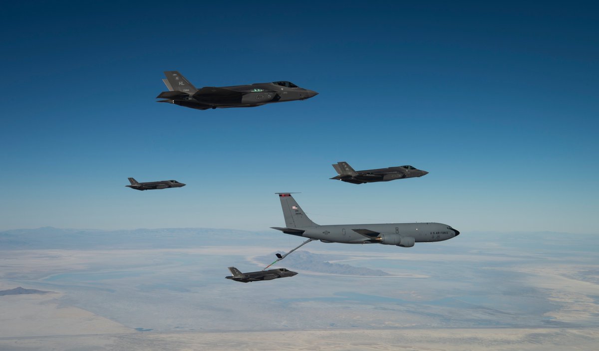 DeptofWar's tweet image. Fuel keeps ‘em flying!
#F35A #LightningII fighter jets refuel over @HAFB, #Utah, as part of a @USAirForce combat power exercise. #KnowYourMil