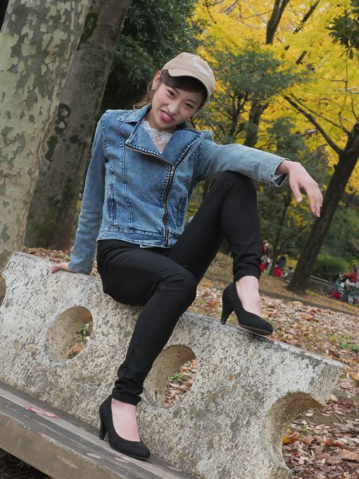 michelle_7986's tweet photo. #ゆめ さん 秋の休日の光が丘公園。@PCJewel_yume #photoclubjewel ようやく、人に邪魔されない #i銀杏 を背景に撮れるスポットを見つけた👍#blackskinny #denimjacket #simplecoordinate https://t.co/c4OwE68am3