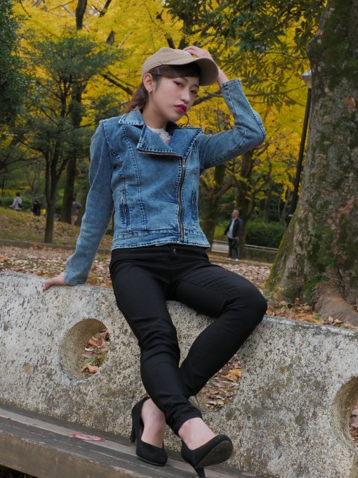 michelle_7986's tweet photo. #ゆめ さん 秋の休日の光が丘公園。@PCJewel_yume #photoclubjewel ようやく、人に邪魔されない #i銀杏 を背景に撮れるスポットを見つけた👍#blackskinny #denimjacket #simplecoordinate https://t.co/c4OwE68am3