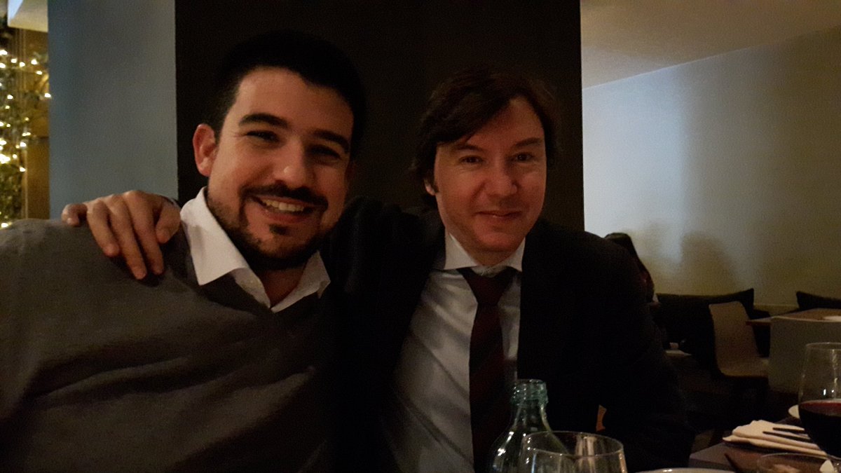 crazylymphocite's tweet photo. #mottril with @david_marcilla in #UpdateSurgicalPathology Mutua 2019. Before, talking about PDL-1, now have lunch and talking about softtissue and common friends @isi200x https://t.co/DQFHgQZ9Ud