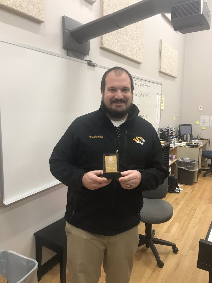 TMS_Trojans's tweet photo. Congratulations to our TMS Teachers of the Month! @Cooper_Choir @WesslingTMS #mrsgross #tmstribe #BeIncredible https://t.co/wwuDb948Pk