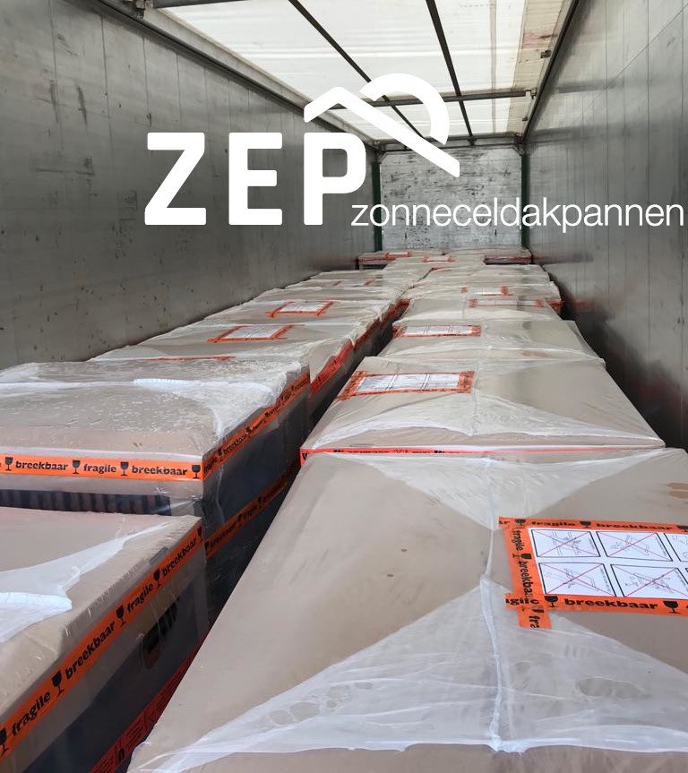 En weer een vrachtwagen vol met 36.000Wp onderweg naar #Zweden #BIPV #solarrooftiles #zonneenergie

Wil jij nu ook van die mooie zonneceldakpannen op jouw dak? Kijk op zepbv.nl en bereken direct jouw rendement!