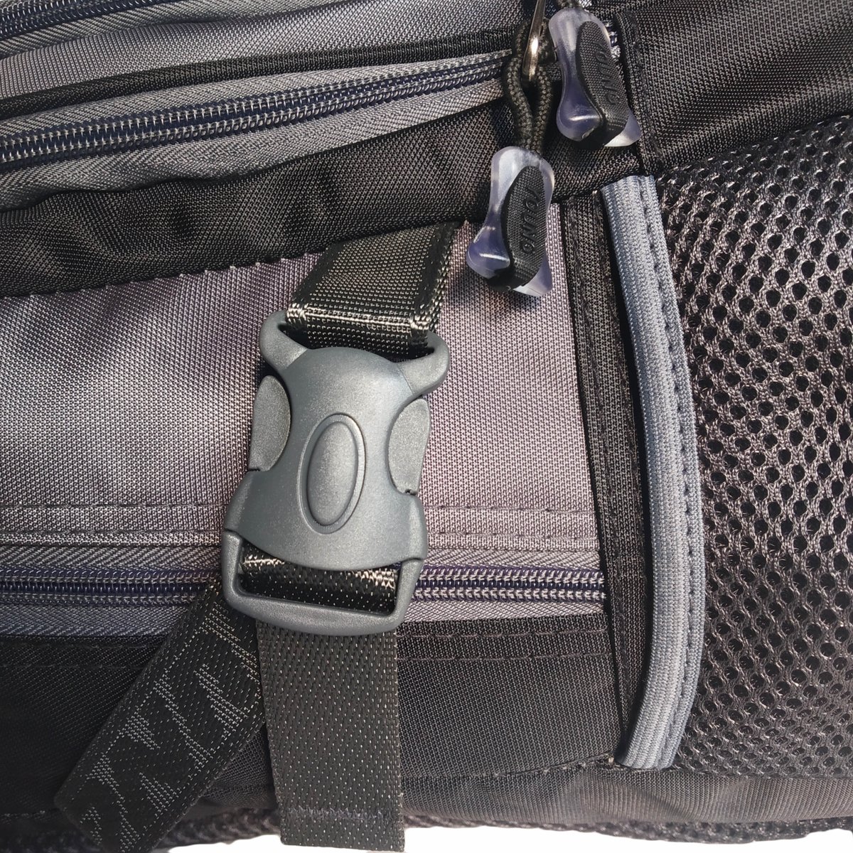 tyrantfashions's tweet photo. Tyrant Young 20 LTR Casual Backpacks Bag (Black): https://t.co/ig6JezFT4T
https://t.co/C3ukT9ax3Y #tyrantfashions #Backpacks
Elastic zipper pull cover
Large Main Compartment
Zippered front pocket for small accessory item
Extra thick shoulder strap padding for exceptional comfort https://t.co/C5gO17usDJ