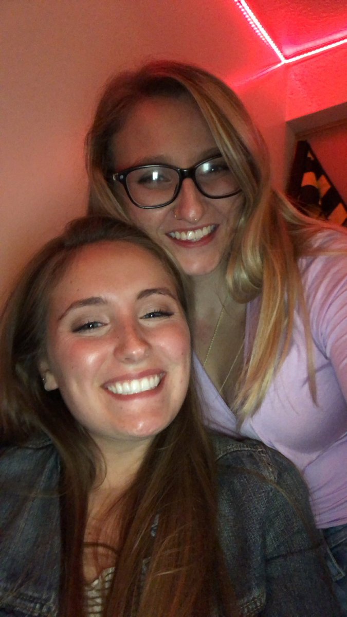 alyssa_cook00's tweet photo. happy birthday to my sweet angel,  im so thankful for our friendship, i hope you have a wonderful day. i can’t wait to celebrate with you this weekend and make it even better, love u ❣️💎💋 @Miranda_Dudek https://t.co/evQQzpB6TE