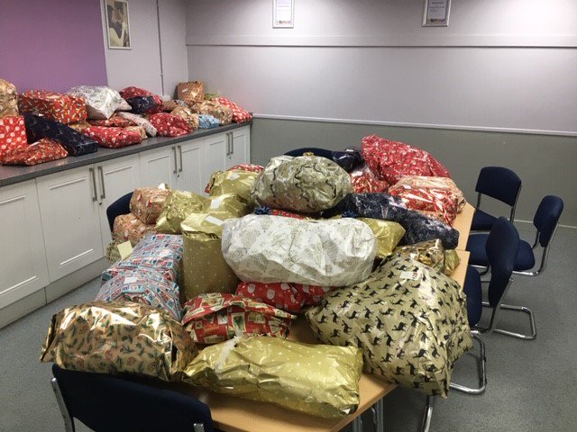 PositiveSteps's tweet photo. Santa has been early to @PositiveSteps thanks to the very kind people at Bethesda Church, Royton. The Oldham Young Carers and their siblings will be having a very merry christmas thanks to your incredible generosity  🎄🎄🎁🎁#spreadalittlesparkle #morethanjustyoungcarers https://t.co/dUBgRaXWf5