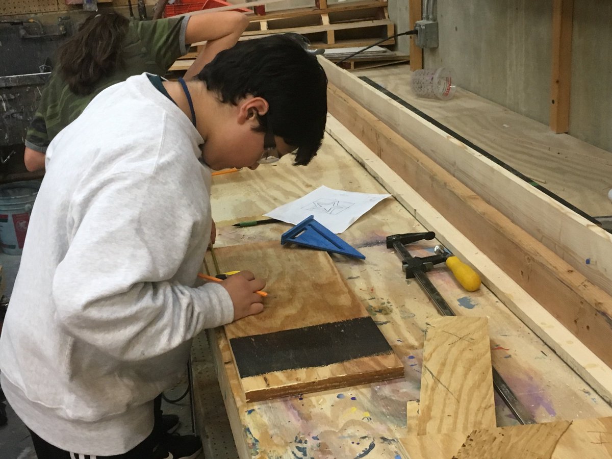 cbellatl's tweet photo. 7th and 8th graders focused in their Woodworking elective! @gallowayschool https://t.co/Ci4qDNcS5f