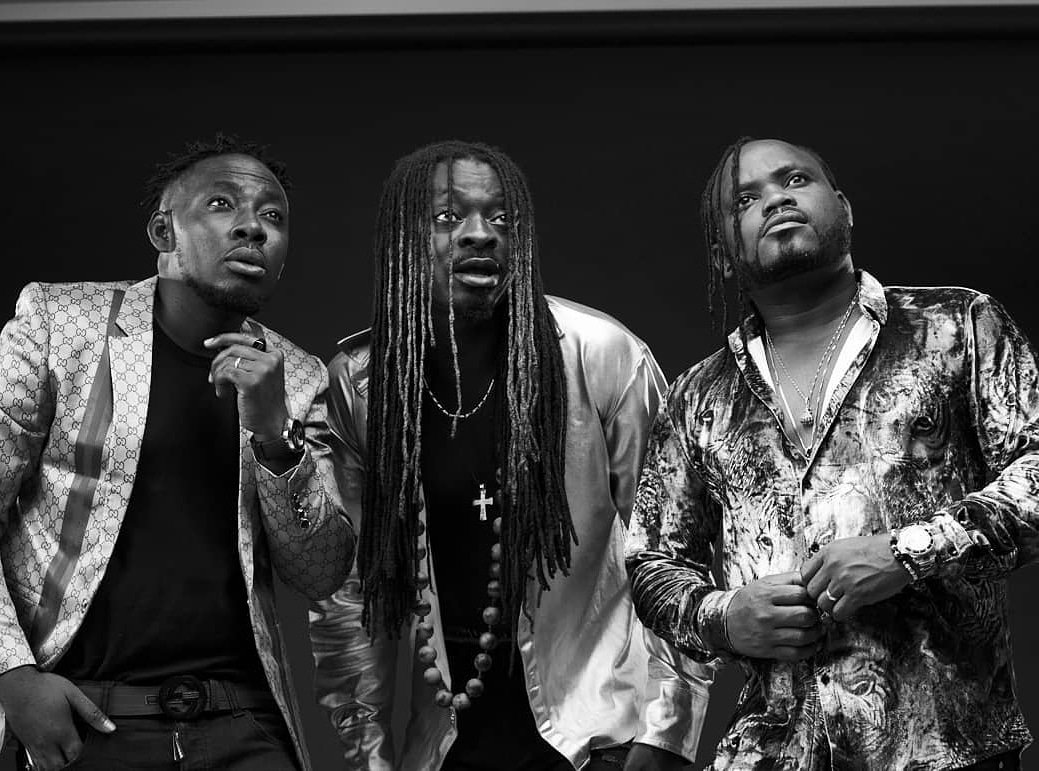 cartelbigj's tweet photo. We can clearly see LIGHT at the end of the tunnel so there's no turning back.
#GbangGbai official music video loading........wait for it.
#PrayeIsBack https://t.co/UDg4AfirpM