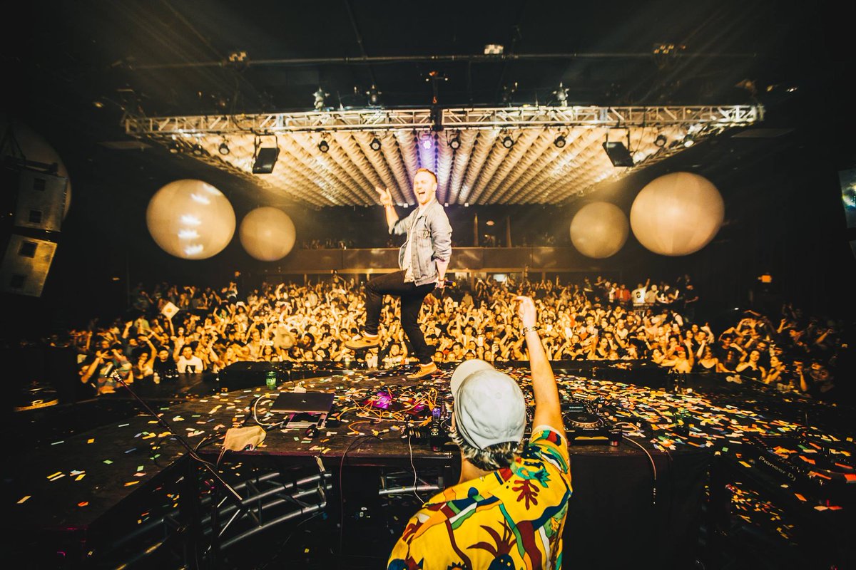 PartyGuruUS's tweet photo. 🚨🚨 CONTEST ALERT 🚨🚨
Win a pair of #FREETICKETS to see @FoxStevensonNow this #FutureTHursday at @BetaNightclub here: https://t.co/mQtDMcF3xr https://t.co/VLfLa4VQzS