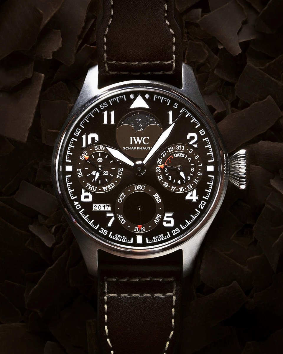 IWC's tweet photo. Big Pilot’s Watch Perpetual Calendar edition Antoine de Saint-Exupéry: Engineered for men who fly their dreams (Ref. IW503801). More on: https://t.co/2P0FxFbu2p #IWCPilot #B_ORIGINAL #IWCBrownDial https://t.co/vdbGKD3k6v