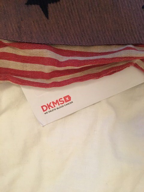 DKMS_uk's tweet photo. Have you left your swabs high and dry? 🤔

There could be a #LifesaverInYou but if you don't return your swab kit, we'll never know. 💌  

Pop them in the post today! 📮 

#MondayMotivation #DoGood #Change #GiveHope https://t.co/znnvBcvnEK