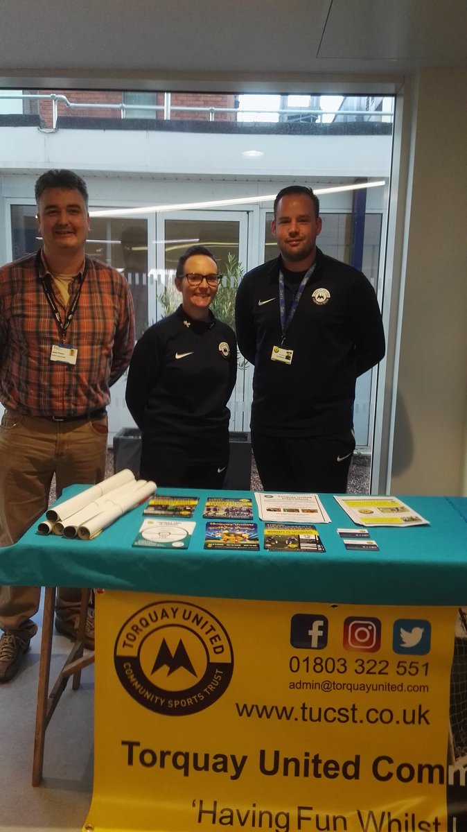 TorbayCDT's tweet photo. @Pos_People a day at Torbay Hospital supporting @WhiteRibbon_UK #16DaysOfAction #carersweek with #torbaydomesticabuseservices #TUCSTRUST raising awareness and promoting action #areyouok @PlussInspires @PlymouthOctopus @devoncf @Cosmic_UK #biglotteryesf https://t.co/zOvJwh2NOC