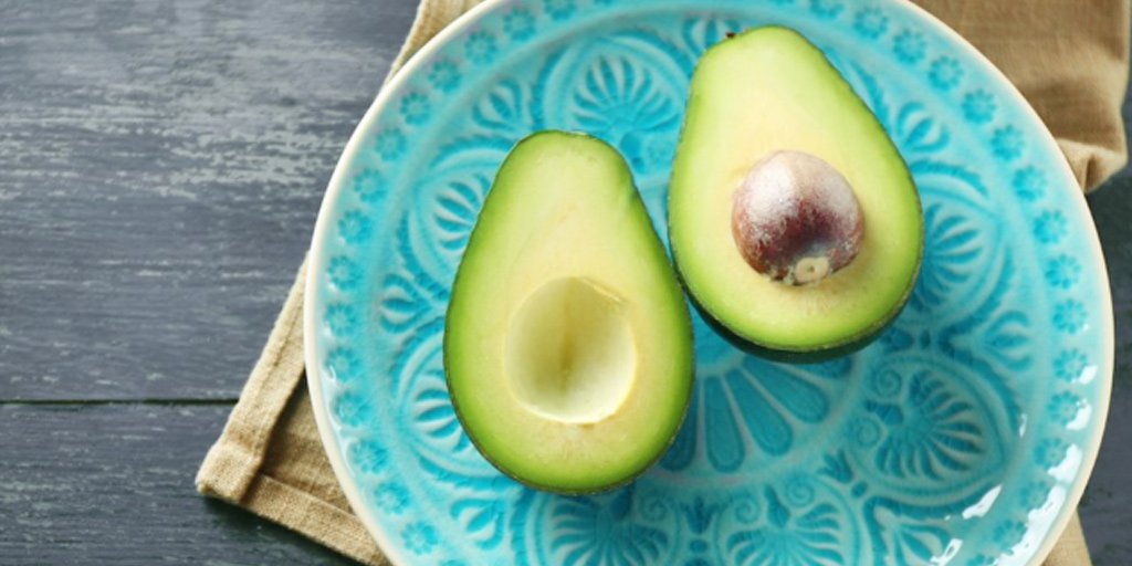 PerfectlyFree's tweet photo. While transitioning to a #vegan diet can help maintaining a healthy lifestyle, some foods and habits may not be so helpful: https://t.co/EeDJM8z5eG (via @thisisinsider) We're happy to offer #portioncontrolled vegan foods low in calories, carbs &amp; sugar 🙌 https://t.co/tzRzubXVdz