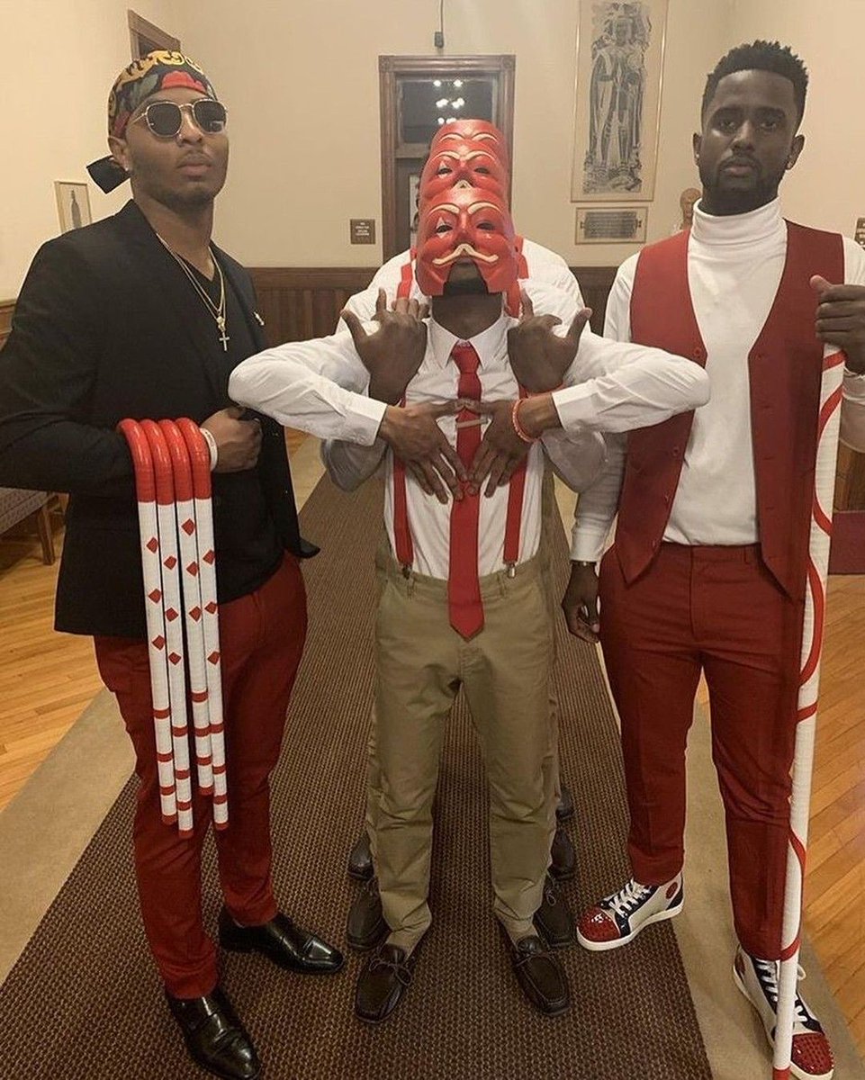 watchtheyard's tweet photo. The brothers of #KappaAlphaPsi just revealed their new line at Winthrop University ♦️👌🏾 @lgnupes1982 https://t.co/89zrsAUTwf