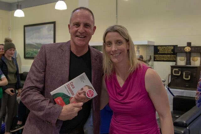 duckie15's tweet photo. Had a lovely lunch,book signing and catch up with great people in @AthloneIT . So lucky to have attended such a good college that looked after us so well for 4 years and still continue to do so 👍 Thanks 2 all the staff and students for such a warm welcome https://t.co/yfMD86xUSu