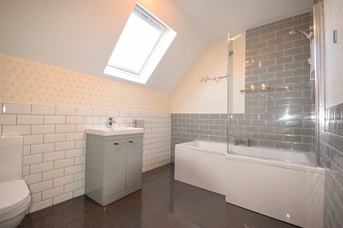 Onlineagentni's tweet photo. New Kitchen ✅
New Bathroom ✅

https://t.co/RiRpBDSb9o https://t.co/Puk7vNwWZs