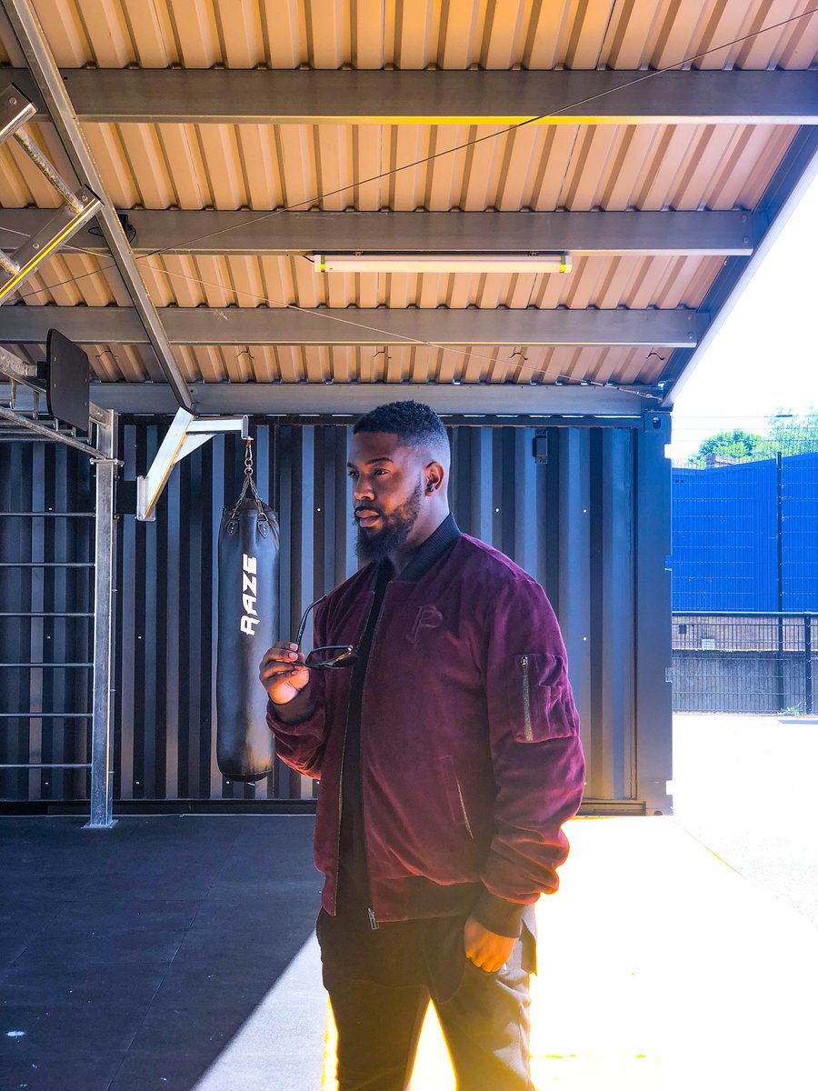 PMLEGEND's tweet photo. @paulpogba @GQ_France @JPatrelle Focus on the pitch. Iโll do the modelling for you.
#PPCollection in stores now. #MUFC https://t.co/8tJHrpDR89