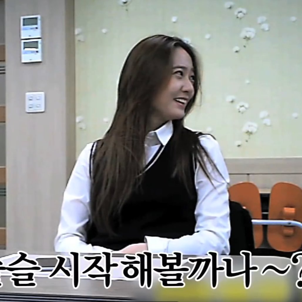 functionlq's tweet photo. — krystal ♡ https://t.co/xVj6pGxvTK