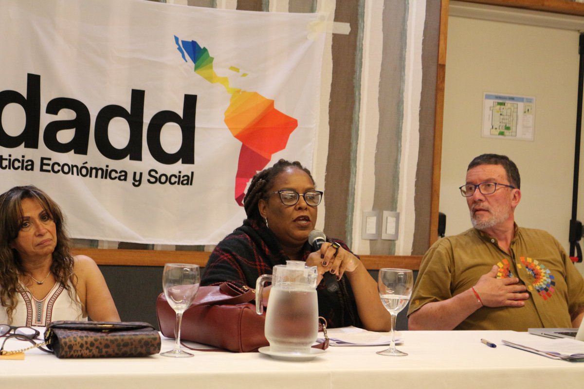 latindadd's tweet photo. IV #Multiactores. Exponen Gustavo Codas, CSA (Paraguay), y Euan Gibb, ISP (Canadá), sobre La avanzada del movimiento social sindical. Mónica Francisco, Diputada Estadual (Brasil), junto a Patricia Amat, Red de Mujeres Transformando la Economía – REMTE (Perú).
#PaguenLojusto https://t.co/omFtgVt8lZ