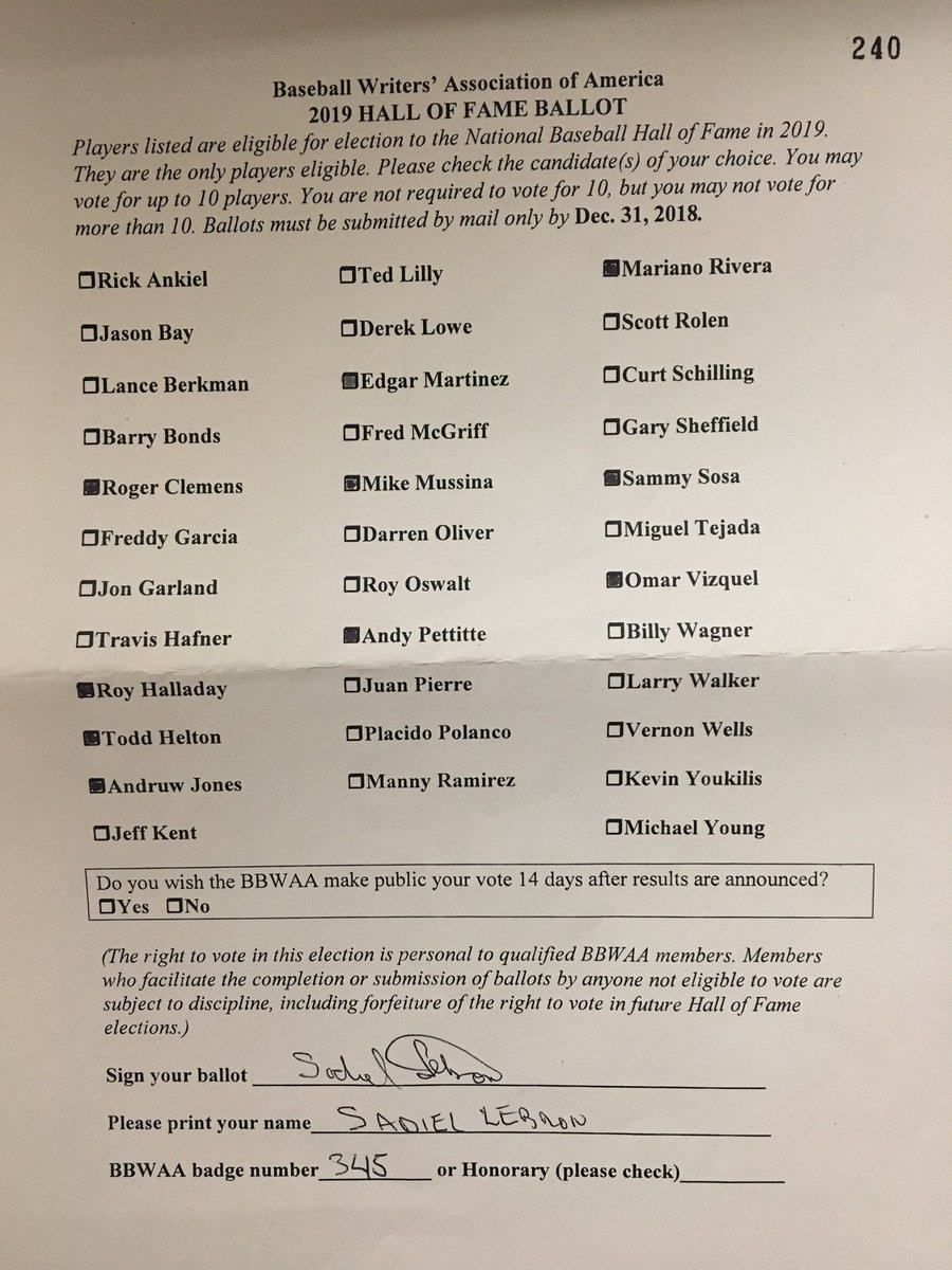 Ds88O6gUwAA5F1g?format=jpg&name=medium