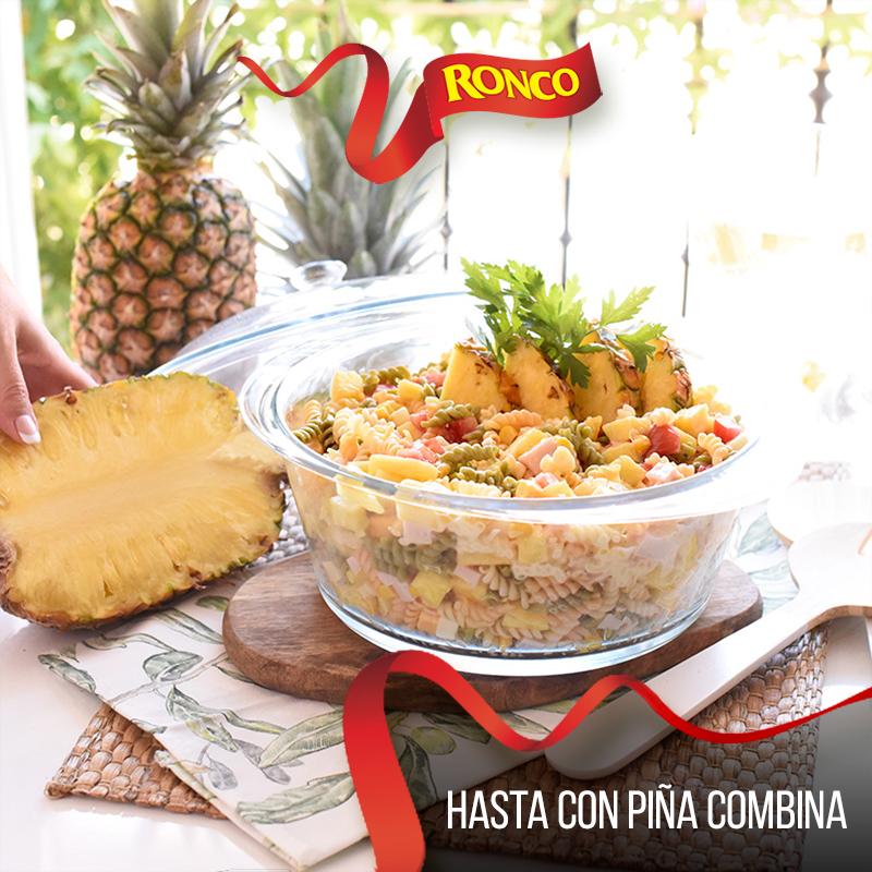 La piña es una de mis frutas favoritas y hoy la acompañé con una rica pastica. Debió quedarme increíble, no dejaron nada. 
En Facebook te dejo la receta.