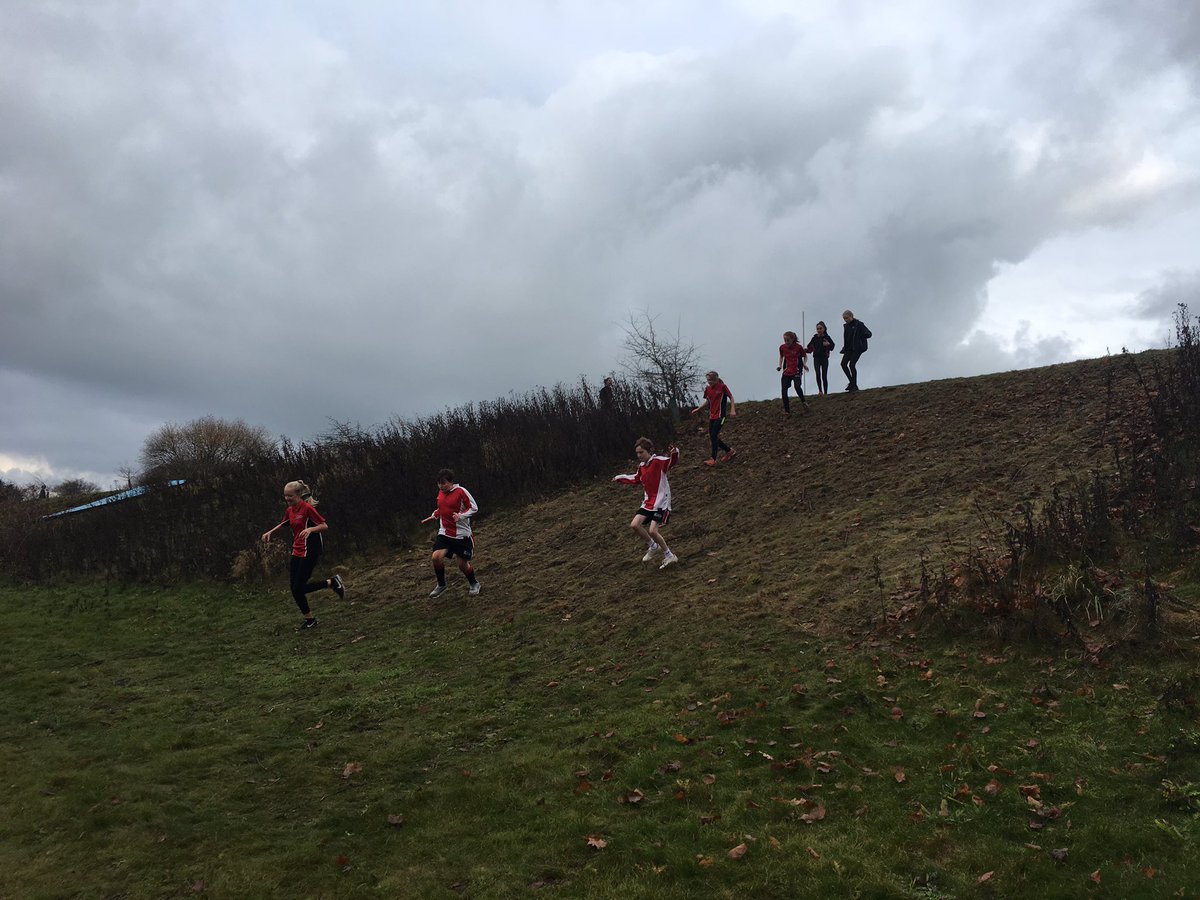 ReephamPE's tweet photo. So the RHSC Tough Mudder course is up and running!🏃🏻‍♂️🏃🏻‍♀️

The Year 8 and 9 students smashed it today!💪🏻

As the week goes on the course will become more muddy so be prepared!🎒

A plastic bag for trainers is an essential!👟 https://t.co/j3sdjI1ku8