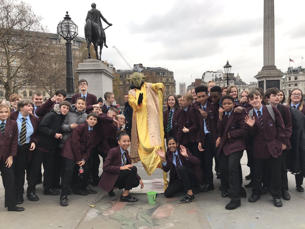 SADARTdept's tweet photo. Swindon Academy goes to London. 🇬🇧 #imperialwarmuseum #nationalgallery #london #swindonacademy #art https://t.co/EDAJq6RtBL