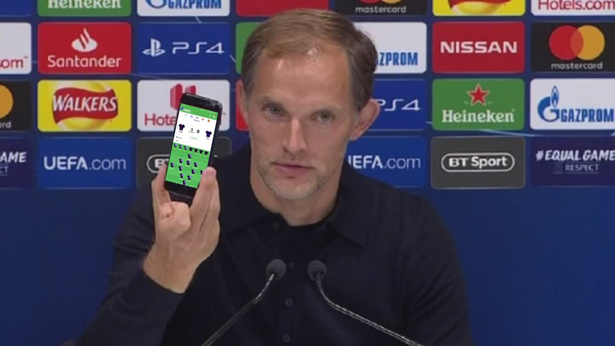 MonPetitGazon's tweet photo. - Pourquoi utilisez-vous 5 défenseurs M. Tuchel ?
- Pour le +1 en défense. Attendez le retour de Kurzawa, vous comprendrez. https://t.co/drINpAfdUZ