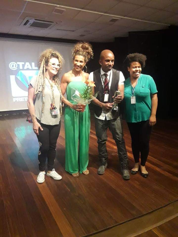 grifefavela's tweet photo. Palestrando no dia da consciência negra 2018 indicando @talpretofavela @mblackpower @geledes @mariapaulamapo @Gege_black @negodioficial @BlogCabeludas @Umbanda_luz @JosyRamos #Talpretofavela #diadaconciencianegra #geledes #sigodevolta https://t.co/1wRrmuOQkN