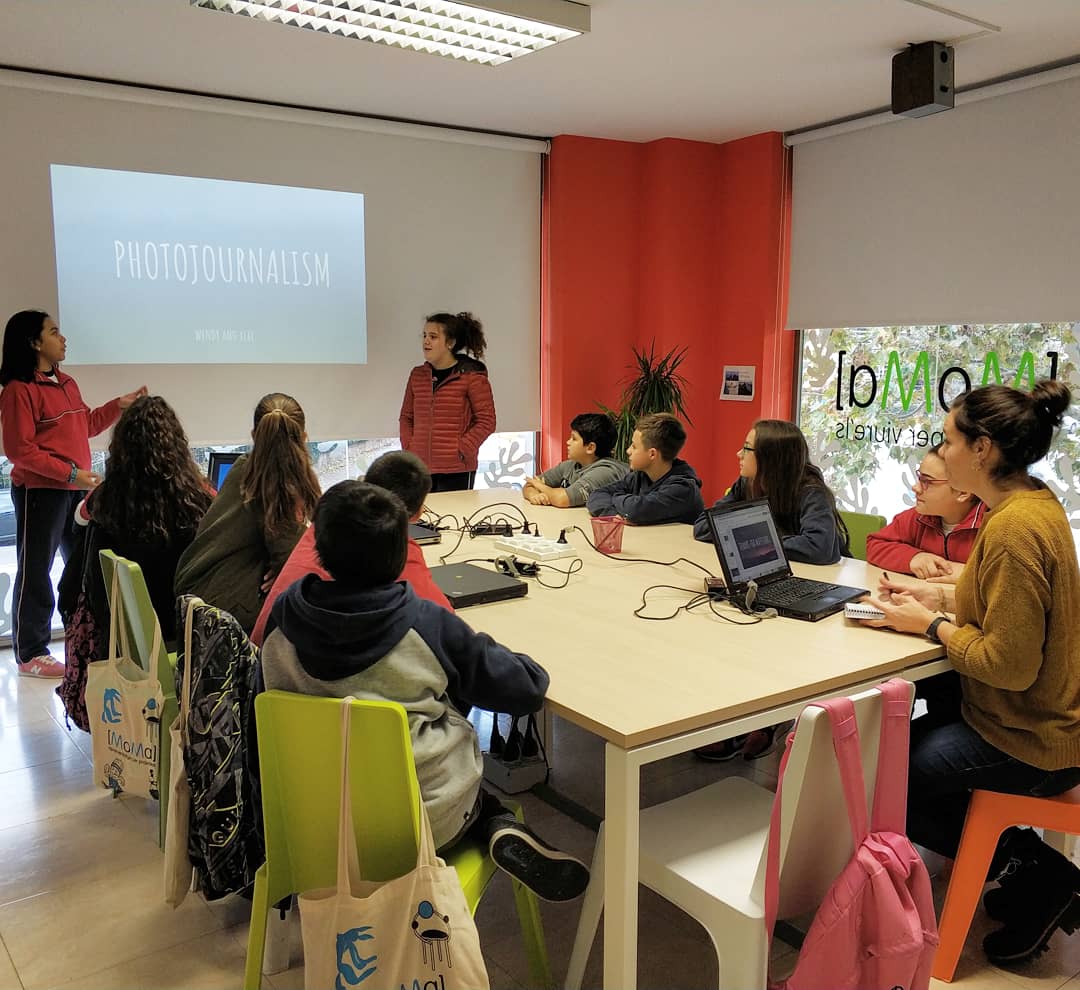momanewschool's tweet photo. Els nostres projectes fomenten el que necessiten els alumnes, #comunicar, no només escoltar i retenir.
#metodemoma #momanewschool #momaclasses #manresa #wearemoma https://t.co/8QV8c1GzNW