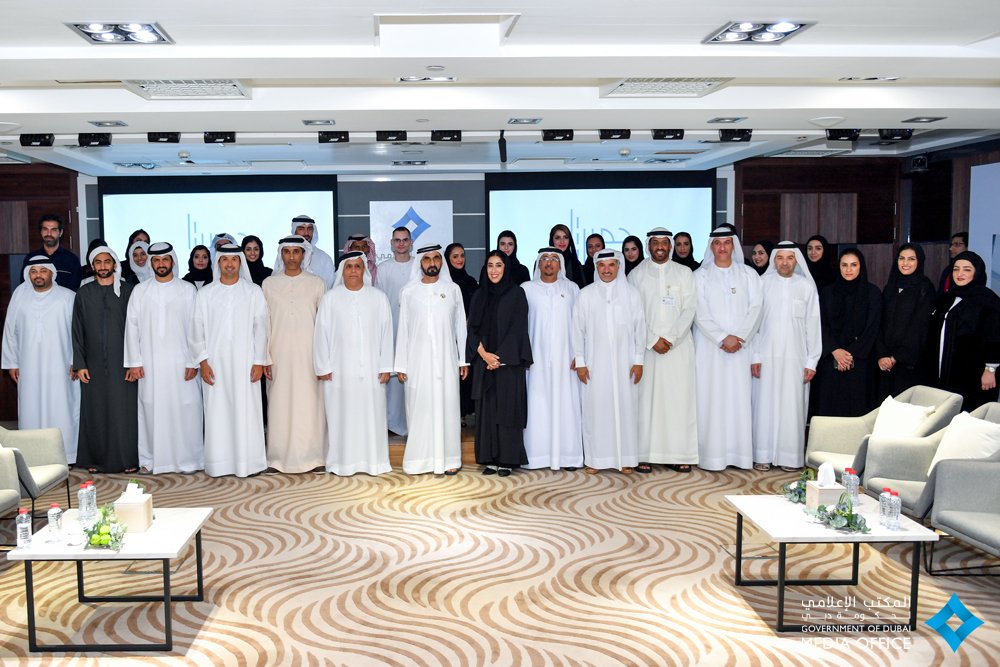 DXBMediaOffice's tweet photo. تضمنت مختلف مراحل الإعداد لمشروع #جميرا مشاركة مجتمعية ساهمت في تقييم الأعمال الفنية بمشاركة لجنة ضمت مجموعة من أهالي جميرا أشرف عليها علي بن ثالث، الأمين العام لجائزة حمدان بن محمد الدولية للتصوير الضوئي، والإعلامي جمعه بن ثالث. https://t.co/rmUkI5Y0zf