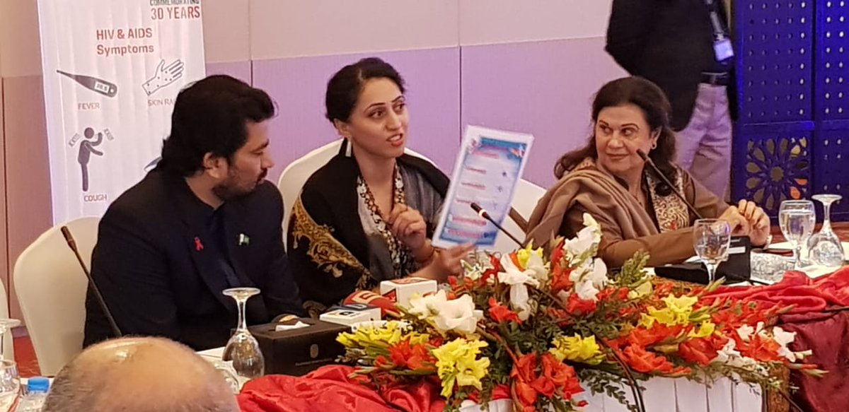 FahmidaIqbal's tweet photo. Sub Committee on #HIV has been announced by #Senate Standing Committee Chairperson #MianAttique during #Round Table Interactive Dialogue chaired by Deputy Speaker #NA with Parliamentarians & PLHIV & Key Populations in series of events of #WAD2018 #KnowYourStatus #PreventTestTreat https://t.co/ftJimQW5AP