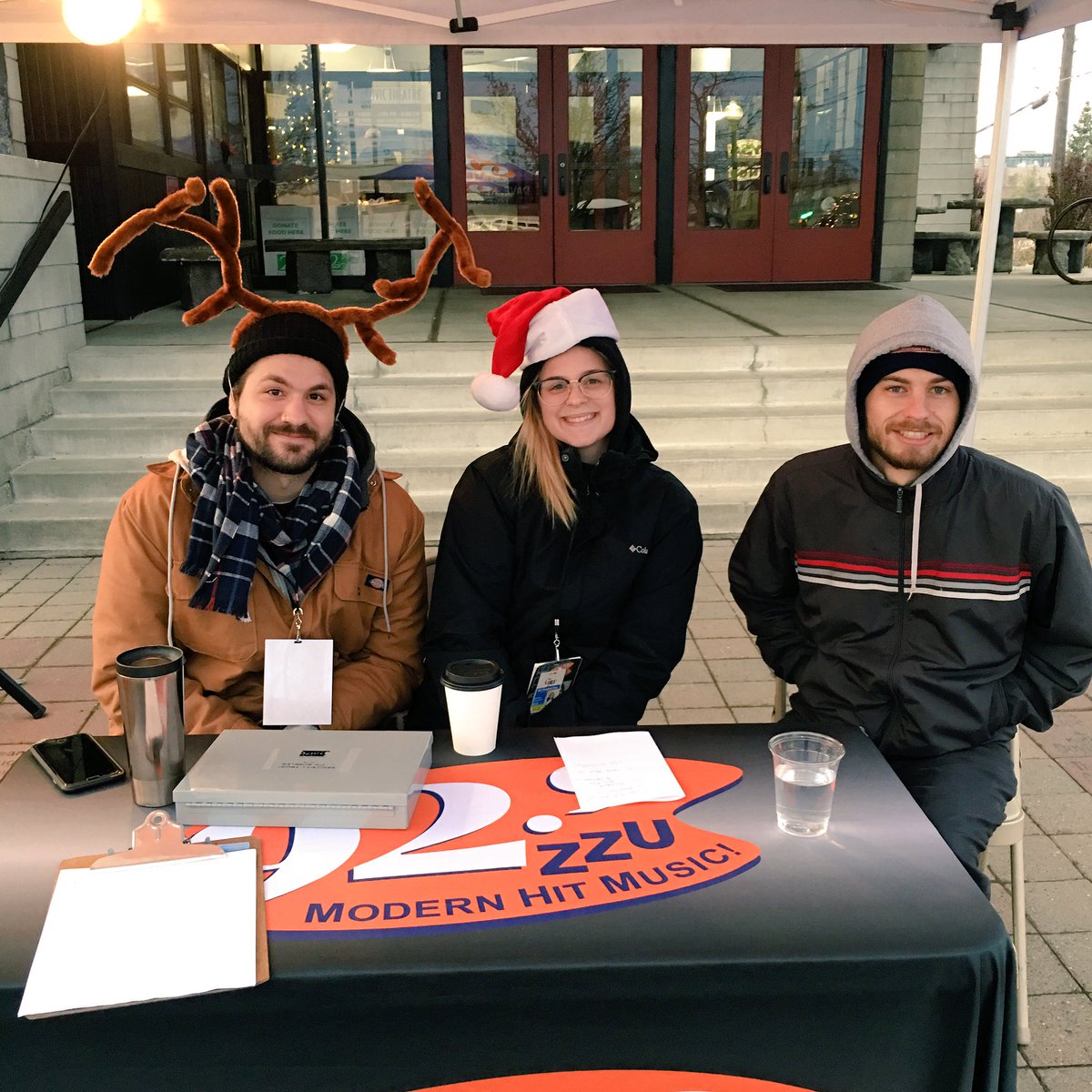 DKM929's tweet photo. Our #ChristmasWish elves are ready to take your donations for #Spokane families today until 10am at @SpoCivicTheatre. Tuesday &amp; Wednesday, too! https://t.co/k4PJfXU4N0