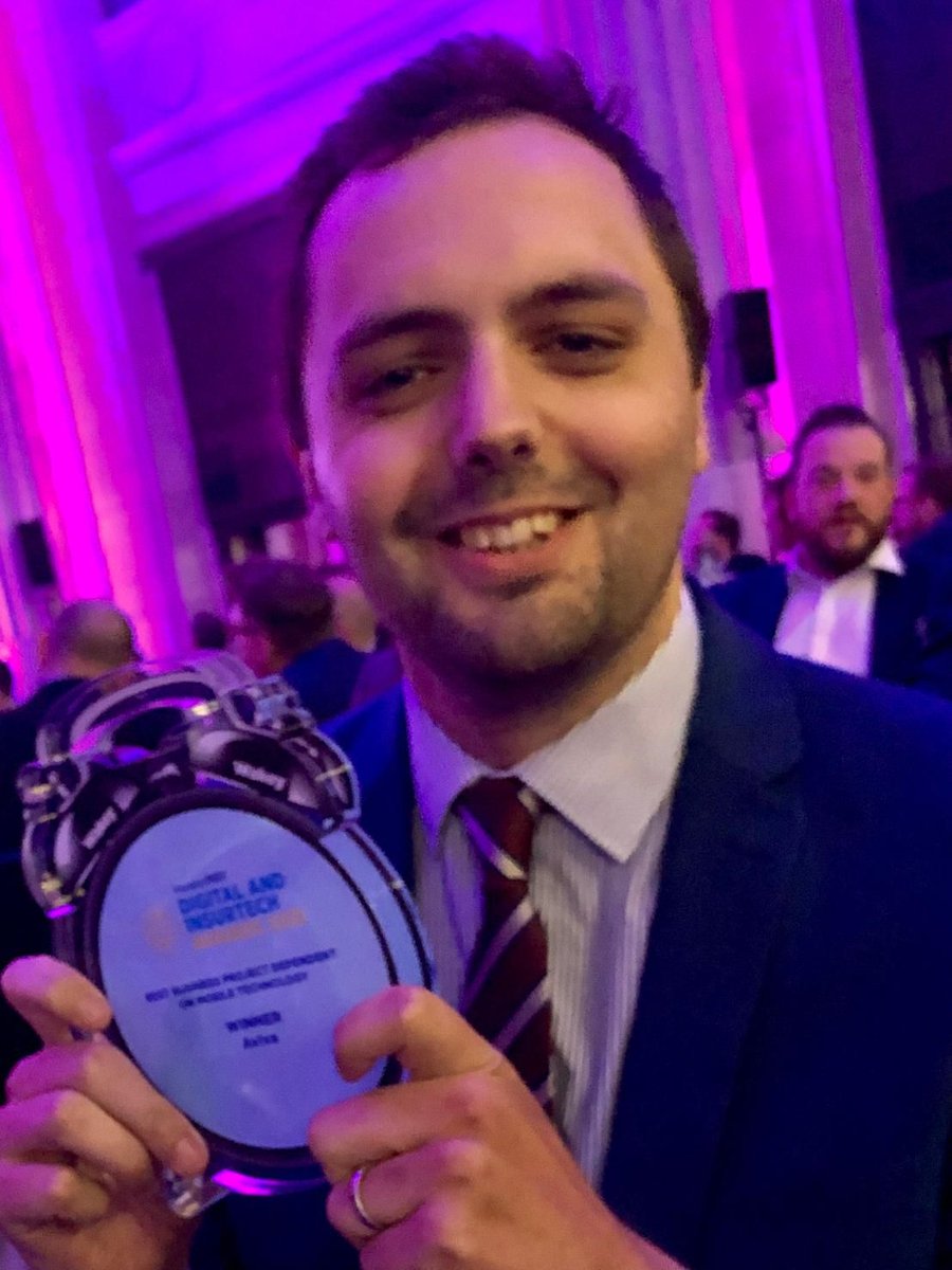 MarkAltus's tweet photo. Nice photobombing @BenMTurner ๐ https://t.co/S9ZidKh1Rt #wakeupinsurance https://t.co/ZZdNB5fTWi