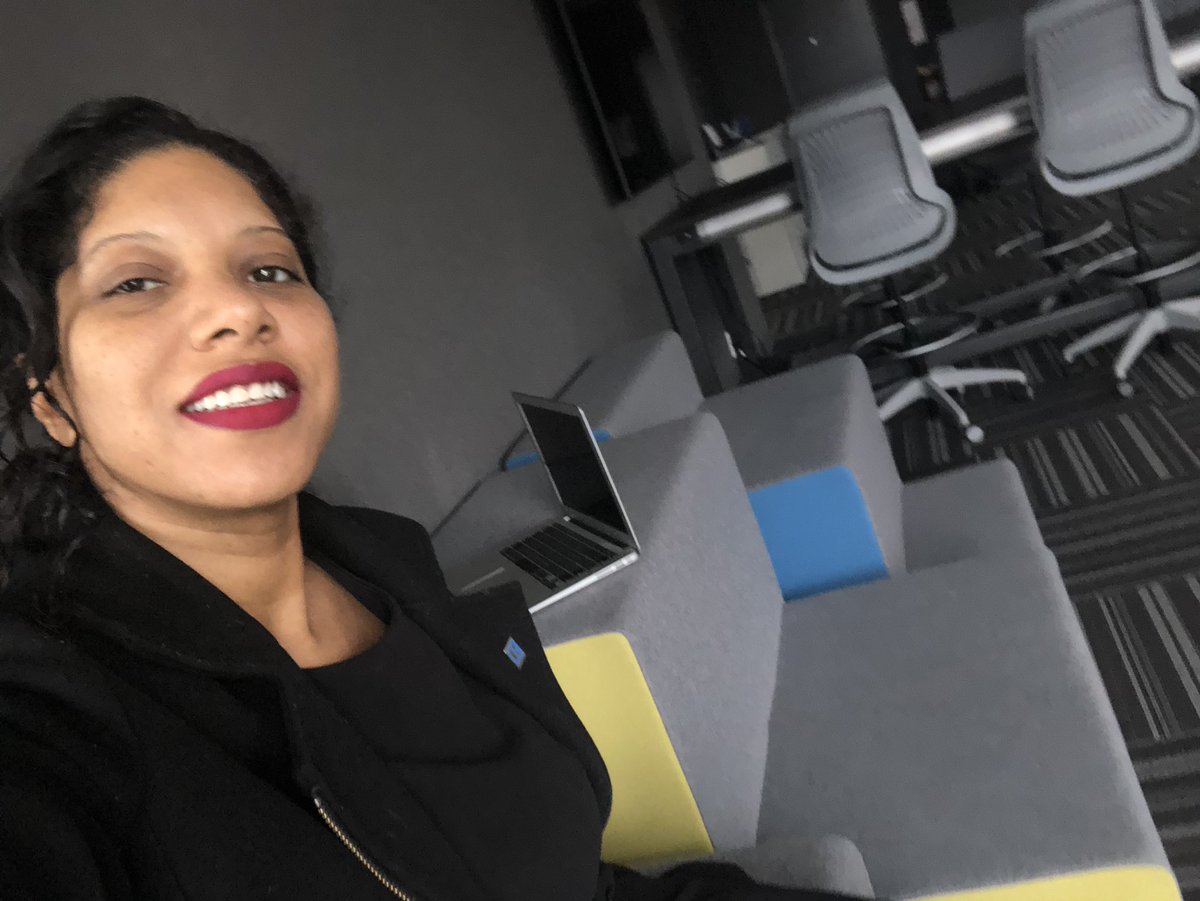 TreeTownHomes's tweet photo. Back at it #Realtor! Loving the #cool and comfy chairs at our #modern Sotheby’s office⚜️#SothebysInternationalRealty
#A2RealEstate #A2 #AnnArborTownie #SothebysInternational #AnnArborRealEstate #Moving #Move #AnnArborLuxury #AnnArborStyle #TreeTownHomes #ThinkTanya #ThanksTanya https://t.co/MgHpItLiAn