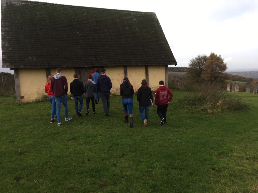 GC_OutdoorEd's tweet photo. @Gloscol @GC_OutdoorEd Level 3 students visited @WildernessGlos a couple of weeks ago.. Laurence introduced them to #ninjasquirrel and students learnt the ins and outs of #outdoorcentrelife @theforestofdean @Forest_of_Dean #outdoorclassroom #learningoutdoors #spotthestudent https://t.co/yItWLKE5c6