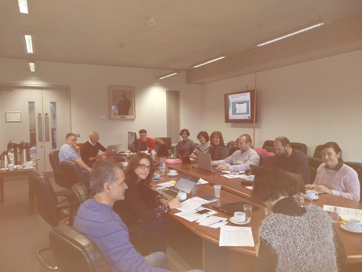 umucafd's tweet photo. Reunión en Carlos del proyecto europeo 🇪🇺 #SSaMs, con Grecia 🇬🇷 , República Checa 🇨🇿 , Italia 🇮🇹 , Reino Unido 🇬🇧 , Irlanda 🇮🇪 y España 🇪🇸 . https://t.co/SqiK2QVuxg