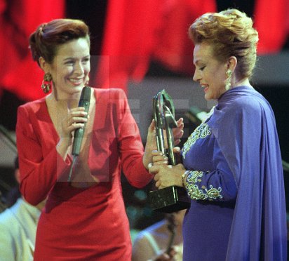 Los magníficos #55 de la actriz y presentadora Lydia Bosch en bit.ly/1pb0BLd #EFEfototeca Es 'La Verdad'... ¡Felicidades!