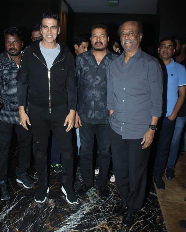 TamilAkkians's tweet photo. #2Point0Promotions at Hyderabad - @shankarshanmugh @akshaykumar @rajinikanth
#2Point0PromotionsInHyderabad #2point0PressMeet #2Point0FromThursday #2Point0 #Khiladi #ThalaAkshay #Thala #ThalaAkshayKumar #2Point0FromNov29 #2point0Filter #Rajinikanth #2point0RajiniAkkiFansBond https://t.co/QS9Zc2phA7