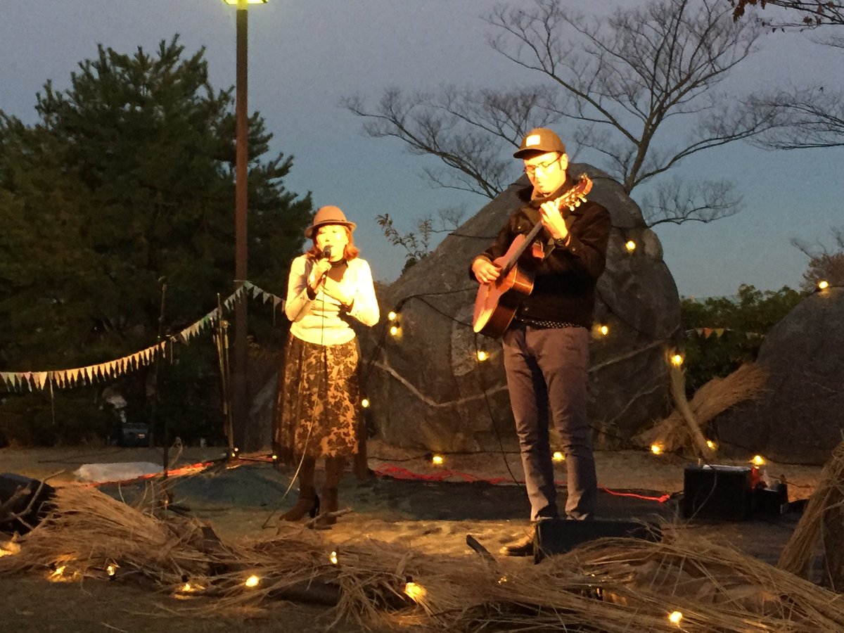 MasahikoIwata's tweet photo. #東かおる #JesseForest
初めて聴きました。自由な歌い回し、分かりやすい曲の構成、観客とのコミュニケーション、ギターに関してはソロの構築など、どれも魅了されました。 https://t.co/gobTYYqYLe