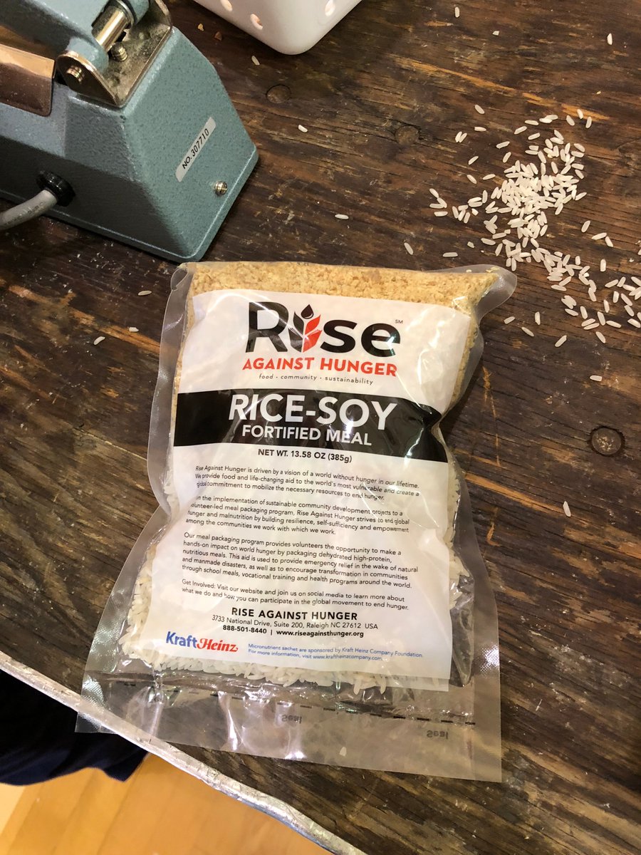 Arkinetics_Inc's tweet image. 138 hours! That's the collective amount of community service our staff has put in as part of our #GiveBackMoveForward campaign to celebrate 30 years in business! Here's a few pics of our staff out and about. #30years30hours