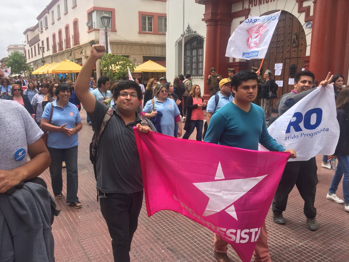 Procoquimbo1's tweet photo. En Coquimbo @losprogresistas se suman a paro por reajuste salarial digno para trabajadores Publicos.
#Anef #Cut_Chile @Jprocoquimbo https://t.co/1s9K4ZdtBd