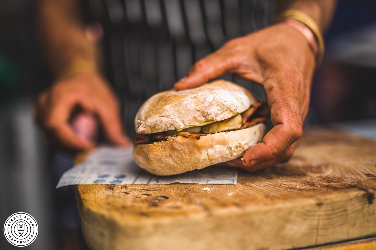 VENDORS LISTEN UP! 🔈

Applications for Devon Street Food Festival 2019 are now open and will remain so until 7th December 🎉🎉

You can apply here: streetfoodwarehouse.co.uk/work-with-us/a…

For any more information please drop us an email to info@streetfoodwarehouse.co.uk.