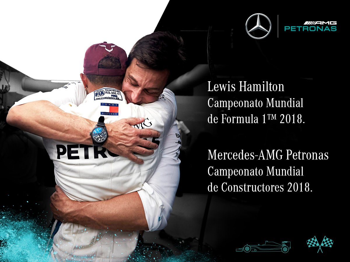 MercedesBenzMx's tweet photo. Juntos en la pista, juntos como equipo y juntos 5 años triunfando. #DrivenByEachOther #MercedesAMG #Petronas  #ValtteriBottas #LewisHamilton #F1 https://t.co/ckYO7VrWPu