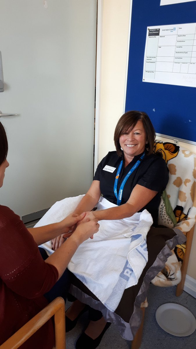 Sblackwell192's tweet photo. Round 2 of #MSWweek2018 this time at the Leicester royal infirmary @Leic_hospital @MidwivesRCM #pampertime https://t.co/JdRSMJ4W29