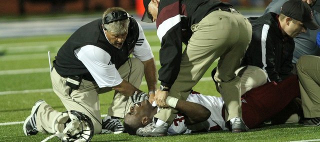 PSATFounder's tweet photo. According to Bleacher Report COMMUNICATIONS is the TOP major at Power 5 football programs. TAMU is Recreation/Parks. If you send a kid to a school & let them sustain traumatic brain, muscle, bone & joint injuries pursuing a low-paying degree, don't blame the school #ThinkParents https://t.co/EqgkLaBVAx