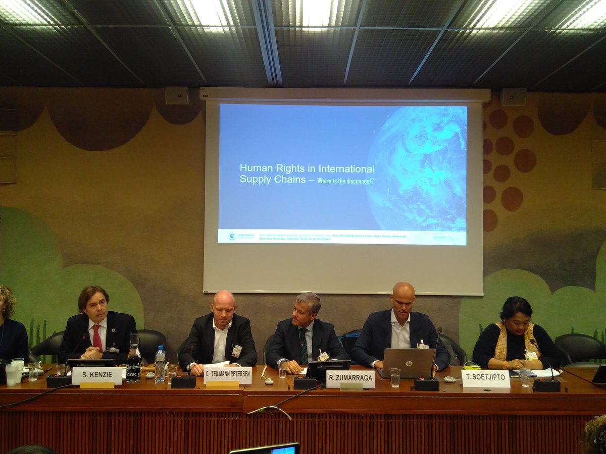 Phil_Bleck's tweet photo. Human Rights Due Diligence - Where is the disconnect in global supply chains? Workshop at #UNForumBHR co-organized by @GlobalCompactDE with @globalcompact, @globalcompactUK and others! https://t.co/ZAk8jJej35