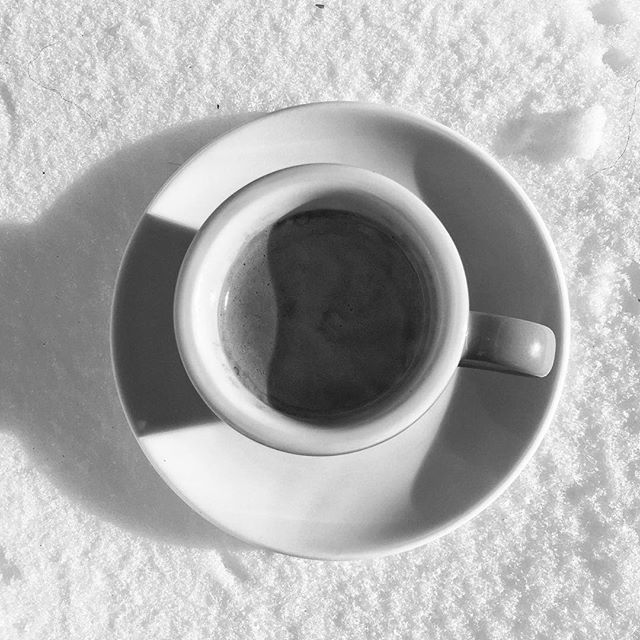 Starting a new trend... #snowpresso #espresso #espressogram #igespresso #espressoporn #espressovibes #coffee #coffeevibes #kccoffee #kccoffeegeek #coffeeprops ift.tt/2DMfCCD
