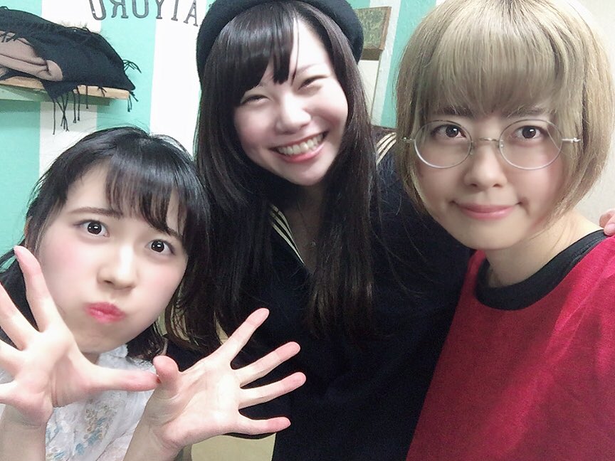 J_chiyoco's tweet photo. きょうは下北沢で小野さん主催ありがとうございます！
楽しかった～！俺たちの感があった😊
小野さんならではの主催で最高でした！はじめてさんや久しぶりな方ともお会いできほんとよかった！
スリーショエモエモのエモ。
(タグ付できなかった！@Shikichan_1203 ) https://t.co/NpHPg30oVE