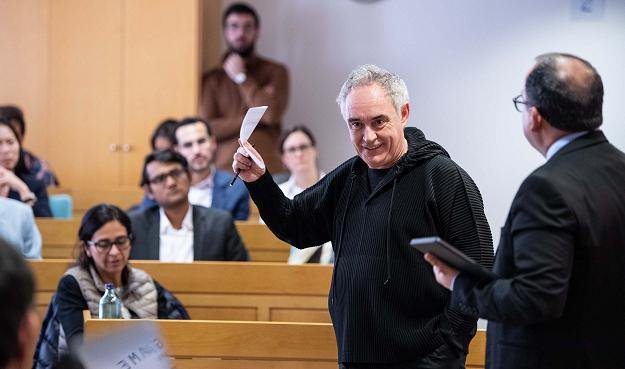 TopManagementMx's tweet photo. Estudiantes de @ESADE y otras instituciones internacionales trasladan la auditoría creativa del chef Ferran Adrià al Barça Innovation
#C4Bi
@ESADEexed @theESADEmba @oriolllop @MarGonzalezES @elBulli_oficial @BulliFoundation @OxfordSBS @FCBarcelona_es
https://t.co/3lrQXs7JFW https://t.co/ff370a6GKF